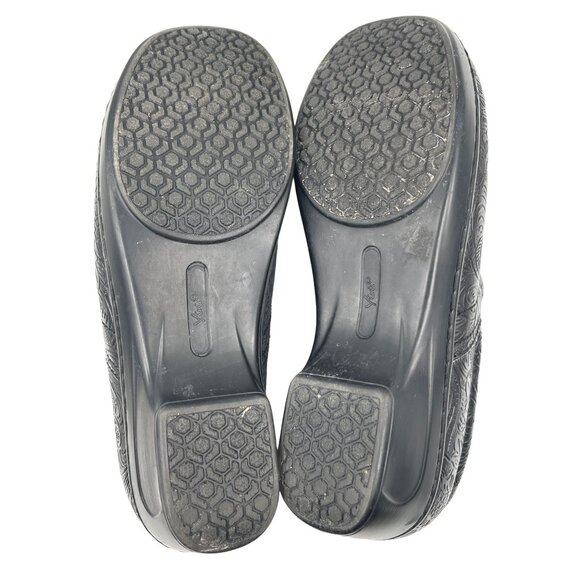 Yuu Women's Slip on Shoes Clogs Bethanee Embossed Tooled Western Style Size 8.5 - Picture 7 of 10